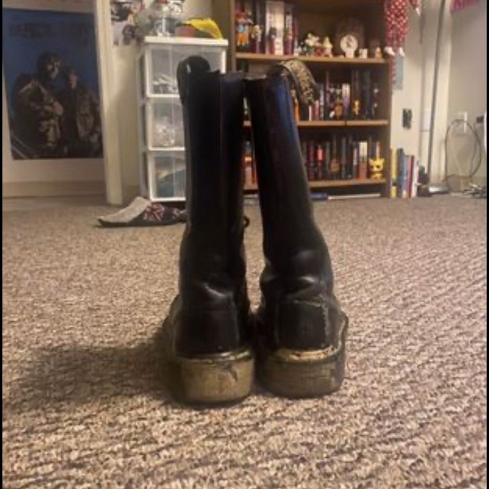 size 6 doc martens